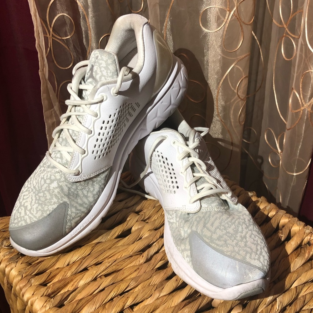 White Jordan Lunarlon